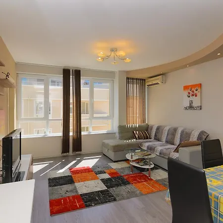 Apartament On Perushtitsa 40 *